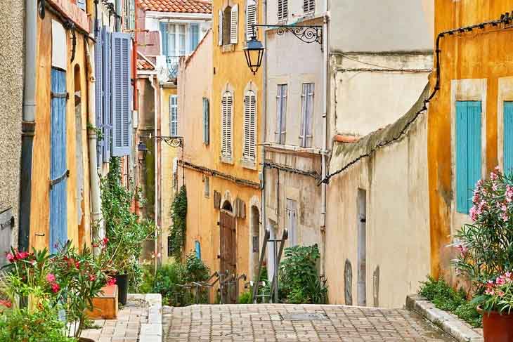 | Colorful Streets of Le Panier safiran